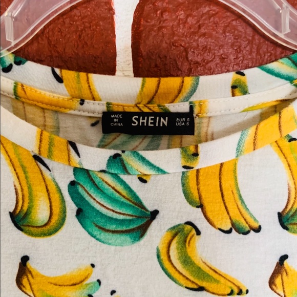 Banana print short sleeve top - Picture 2 of 3